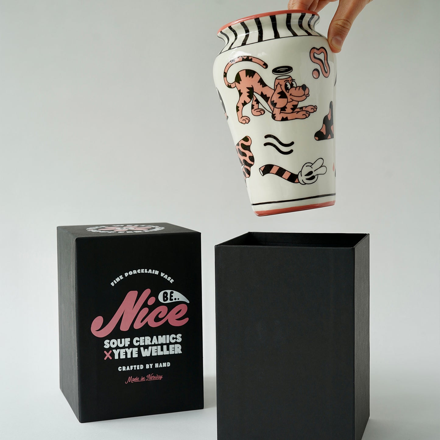 YEYE WELLER × SOUF CERAMICS – FINE PORCELAIN VASE
